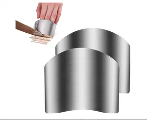 2 Pcs Finger Guards for Cutting, Kitchen Tool Stainless Steel Finger Protectors Finger Guard for Cutting Food, Finger Protectors,Avoid Hurting When Slicing and Dicing(2pcs)