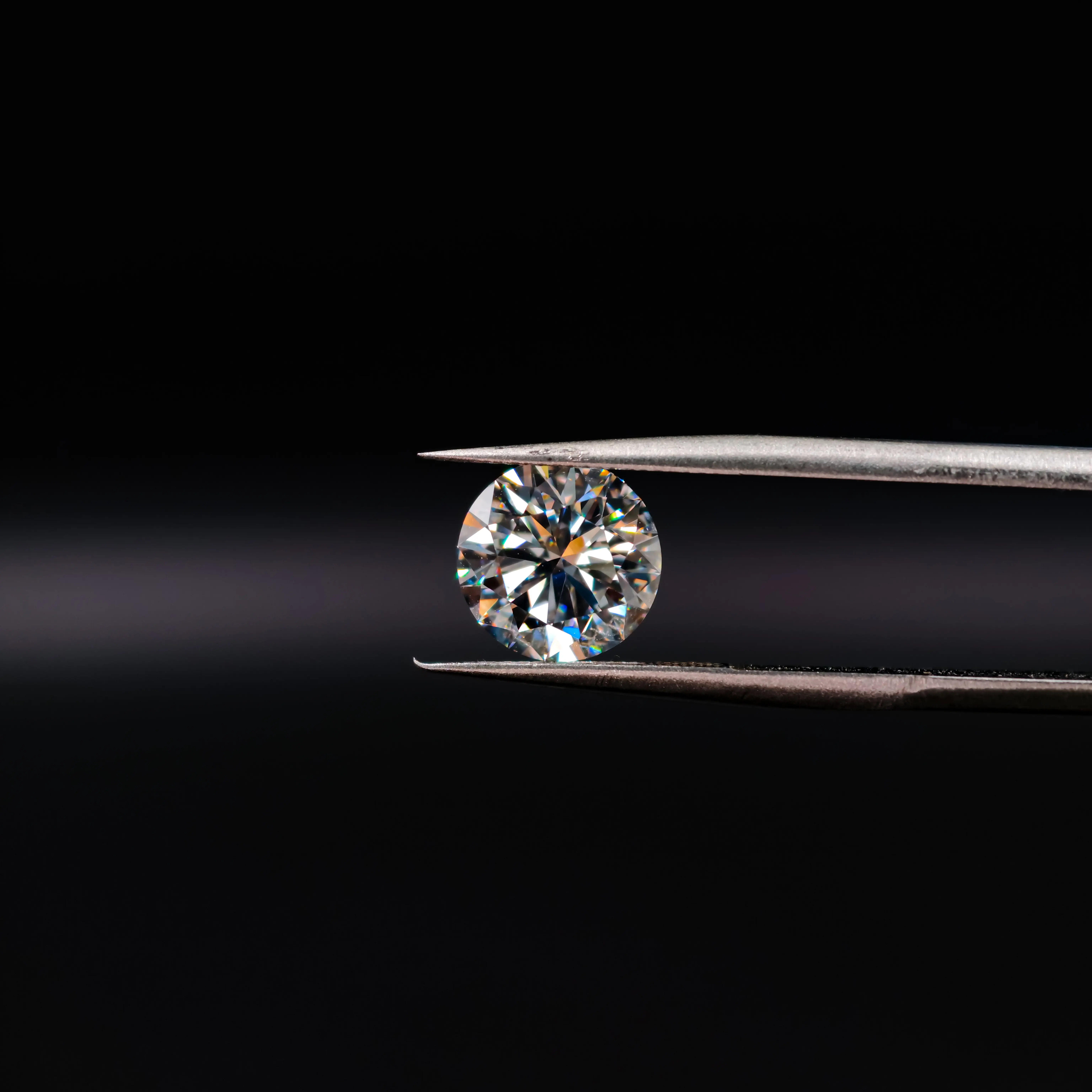 Round 1CT Brilliant IGI Certified - Lab Grown Loose Diamond, D-E Color, VVS-VS Clarity, for Making Precious Fine Jewelry like Earrings, Pendants, Necklaces and Bracelets