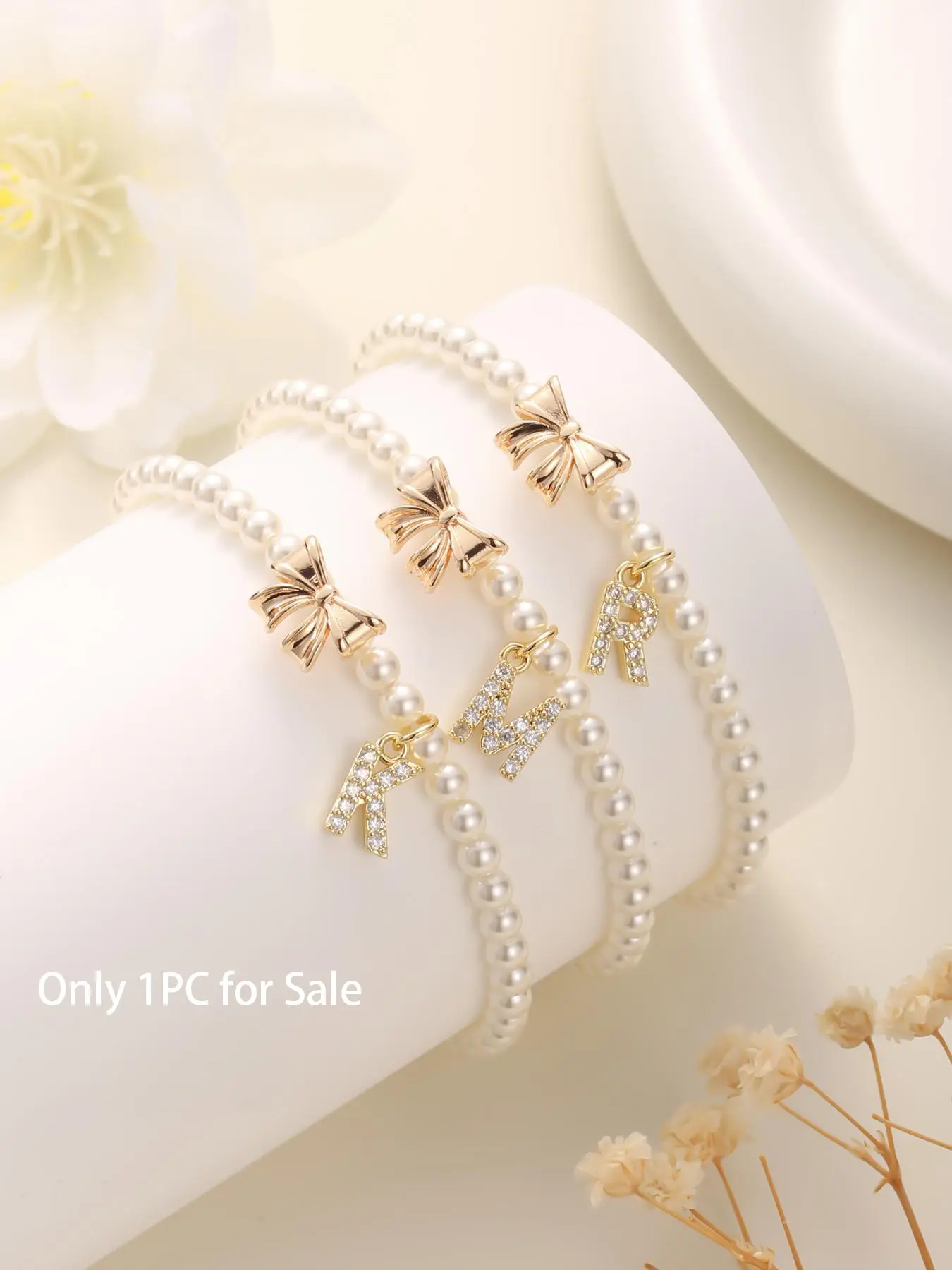 1PC Fashion Micro Paved Zircon A-Z Initial Letter Bracelet for Women Golden Color Bow-knot Beaded Bracelet Women Jewelry