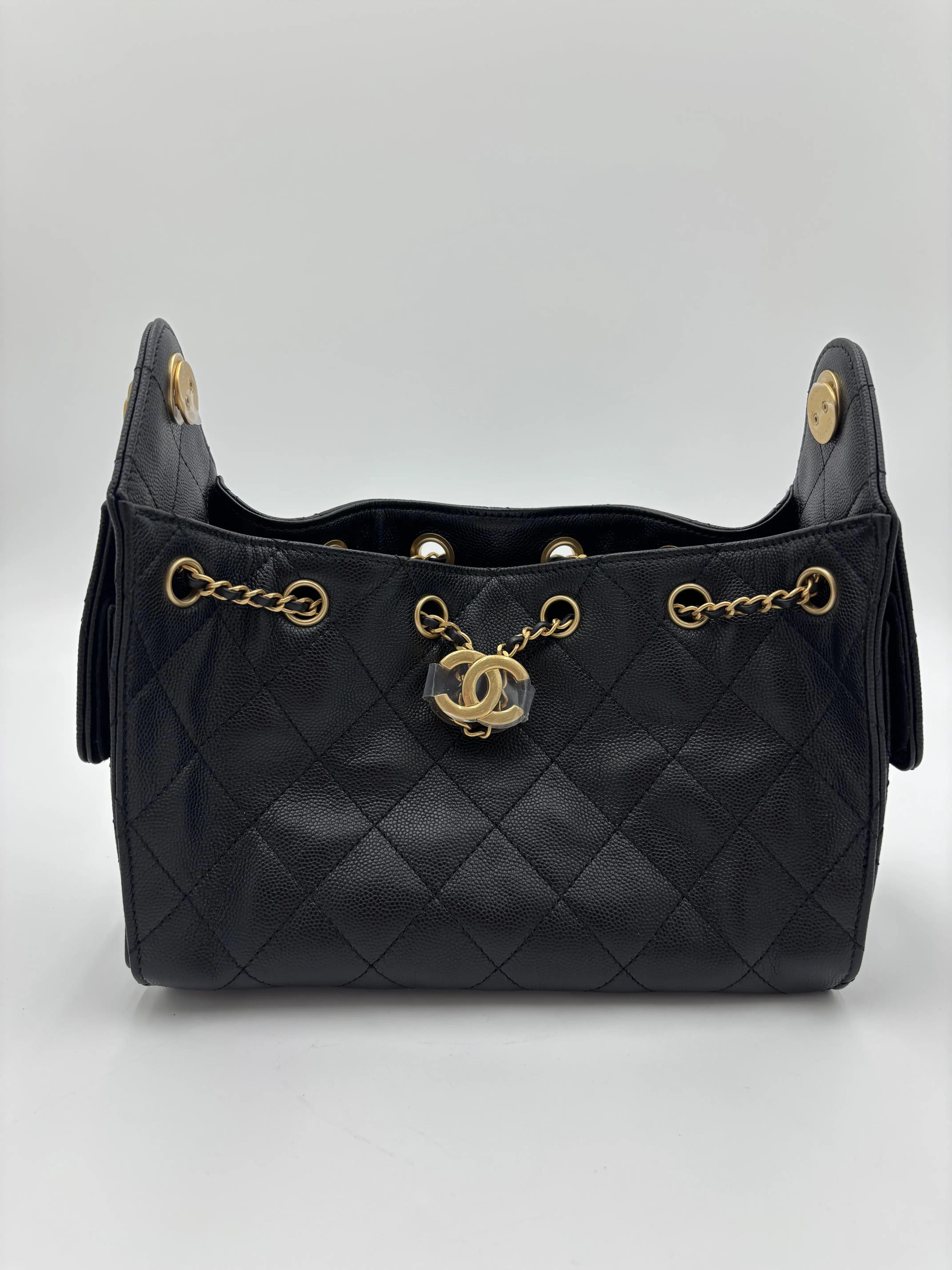 Pre-owned CHANEL leather Shoulder bags 25 Small Black Caviar Shoulder Bag 2600040239545