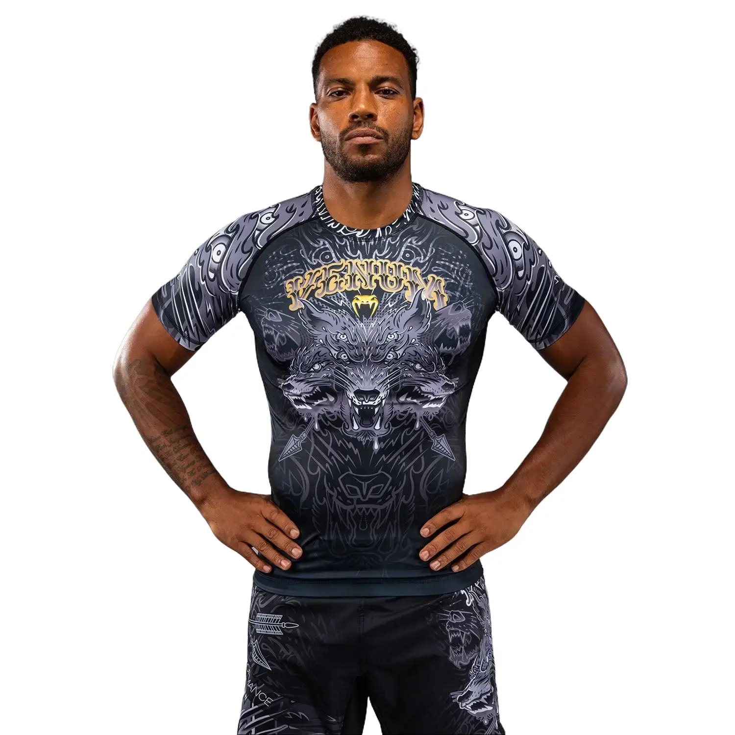 Venum Wolf Atak Short Sleeve Rashguard - Black/Grey Workout Rash Guard, Lightweight Rash Guards, Stretchable Men's Rashguards, Athletic Activewear for Gym Use, Gymclothes