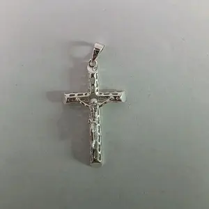 Elegant Silver Cross Pendant with Intricate Design for Religious Jewelry Collection
