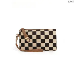Checkerboard Wristlet Wallet for Women, Detachable Strap Zipper Clutch, Casual Minimalist Card Holder Purse, Trendy Versatile All-Season Keychain Pouch, Perfect Lightweight Accessory for Daily Use, Shopping & Gifting