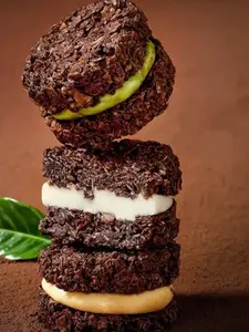 Delicious Crunchy Granola Sandwich bites-60 Counts,3 Flavors,  each flavor 20 counts Granola Bars, Snack,3 Flavors, Coconut Latte , Milk, Matcha,