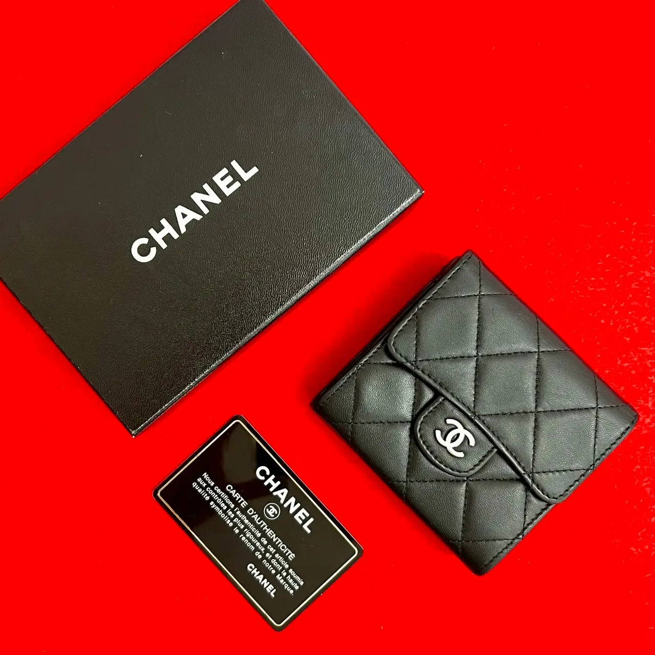 Pre-owned CHANEL Lambskin Small Leather Goods Timeless Classic Matelasse Bifold Wallet