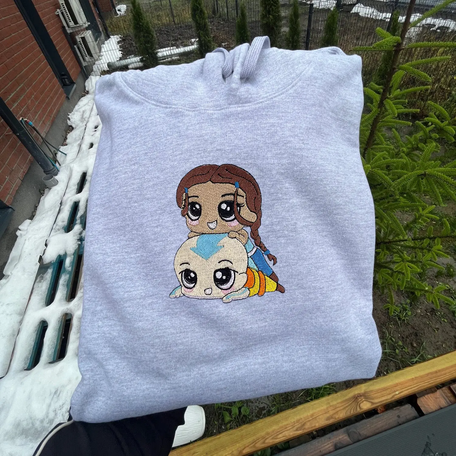 Aang und Katara Couple Avatar The Last Airbender Embroidered Sweatshirt, Aang und Katara Sweatshirt Hoodie, Valentine's Day Gifts