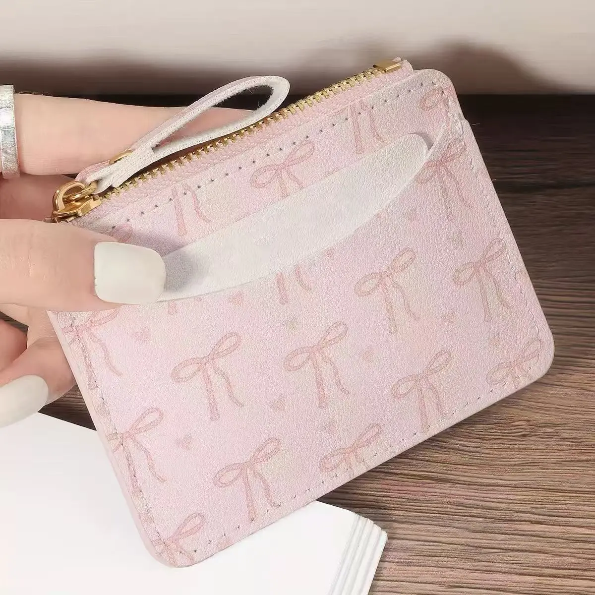Cute Bow Pattern Slim Wallet for Women, Lightweight Multi Slot Card Holder Purse, Glossy Mini Card Bag, Stylish Everyday Wallet for Daily Use, Shopping, Travel & Work Essentials
