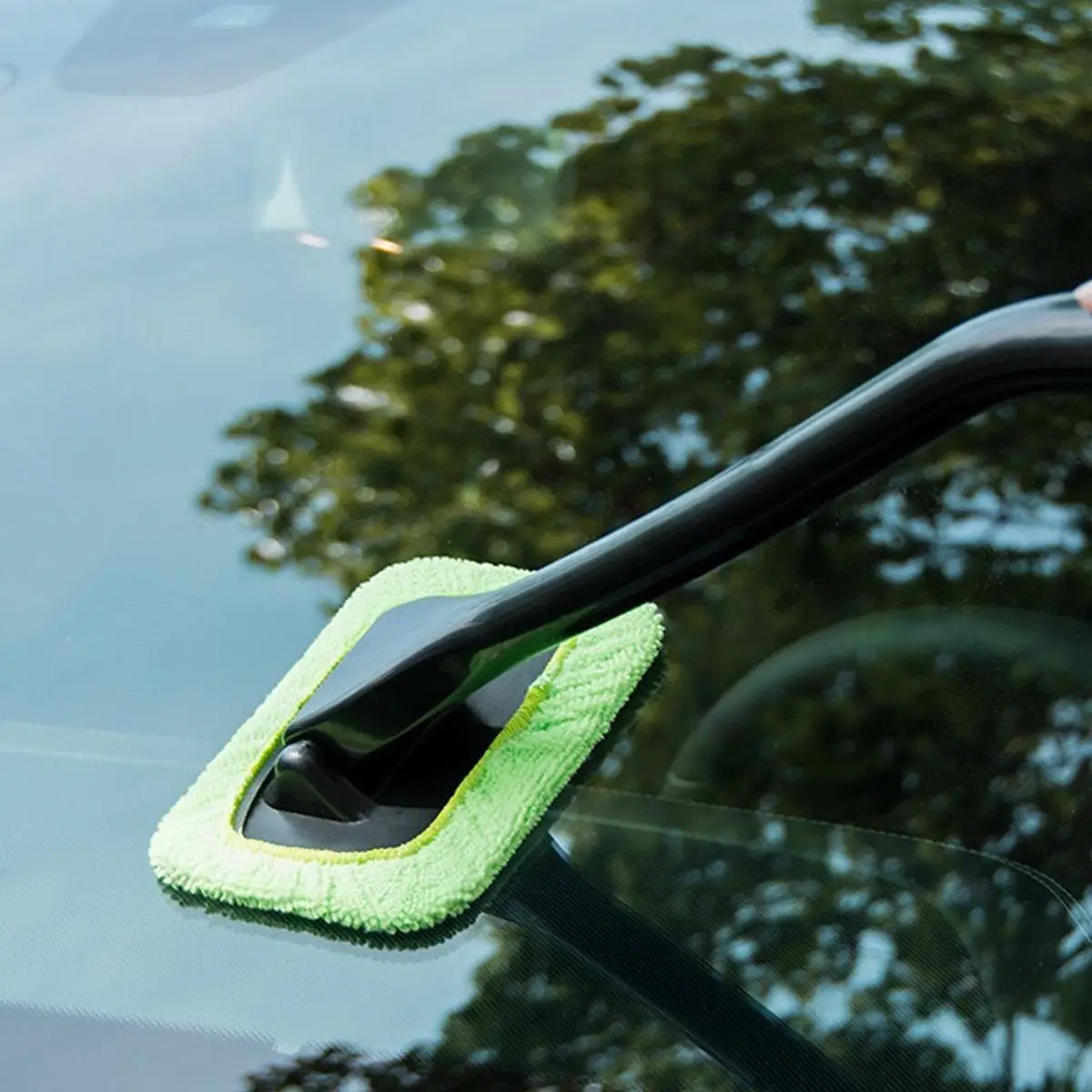 Car Glass Anti-fog Brush with Long Handle, Car Front Windshield Cleaning Brush, Car Cleaning Tool, Professional Car Wash Accessories