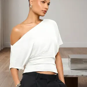 Women's One-Shoulder Asymmetric Neck Slimming Waist Versatile T-Shirt, Casual Style Shirt, Casual Elegant Classy, Casual Chic Fashion Top for Everyday Wear, Comfortable and Stylish