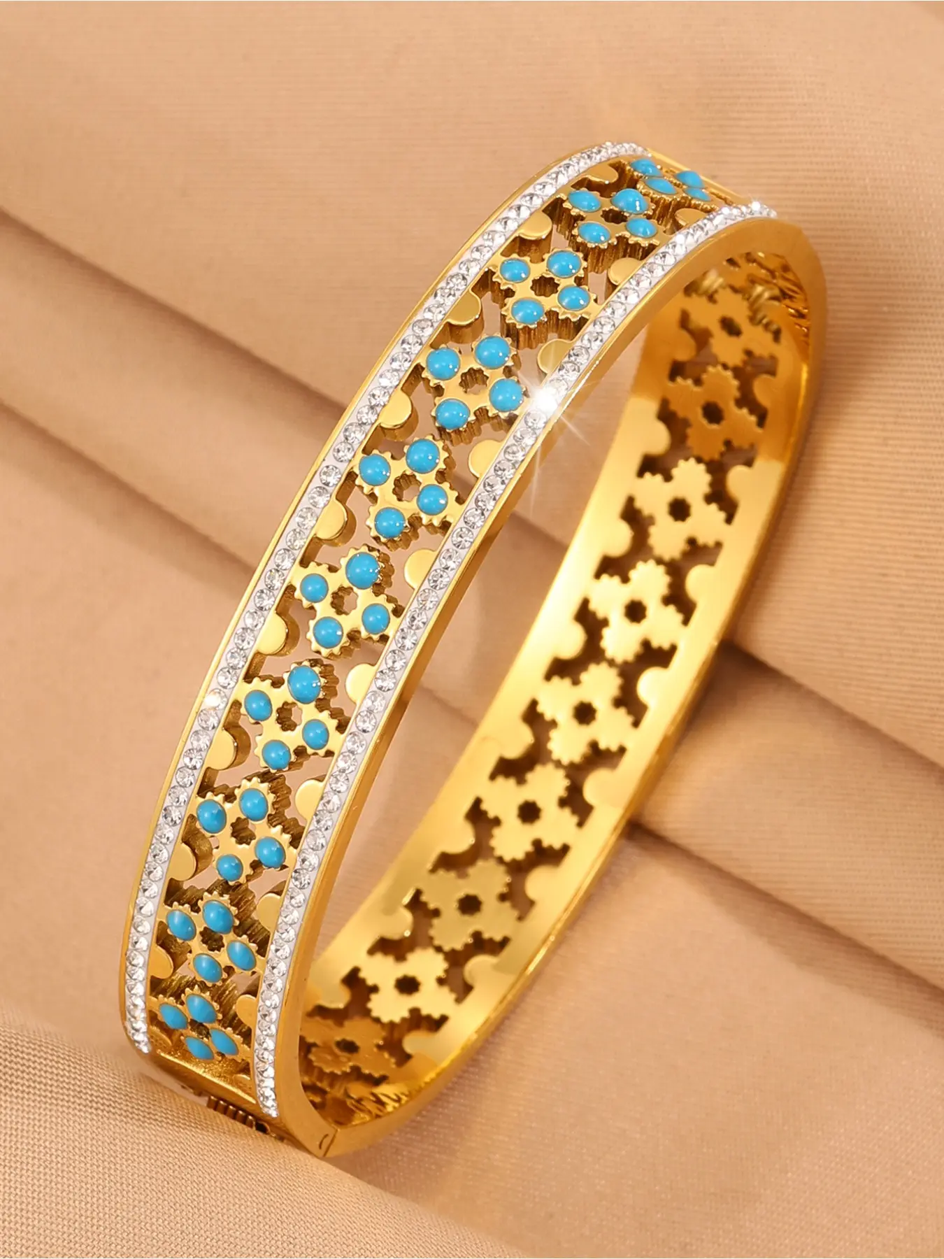 1 fashionable classic simple hollow oil dripping rhinestone bracelet, made of stainless steel material, with a niche design, a must-have for fashion enthusiasts, giving the perfect gift, Exquisite Bracelet, Trendy Stack Bangle
