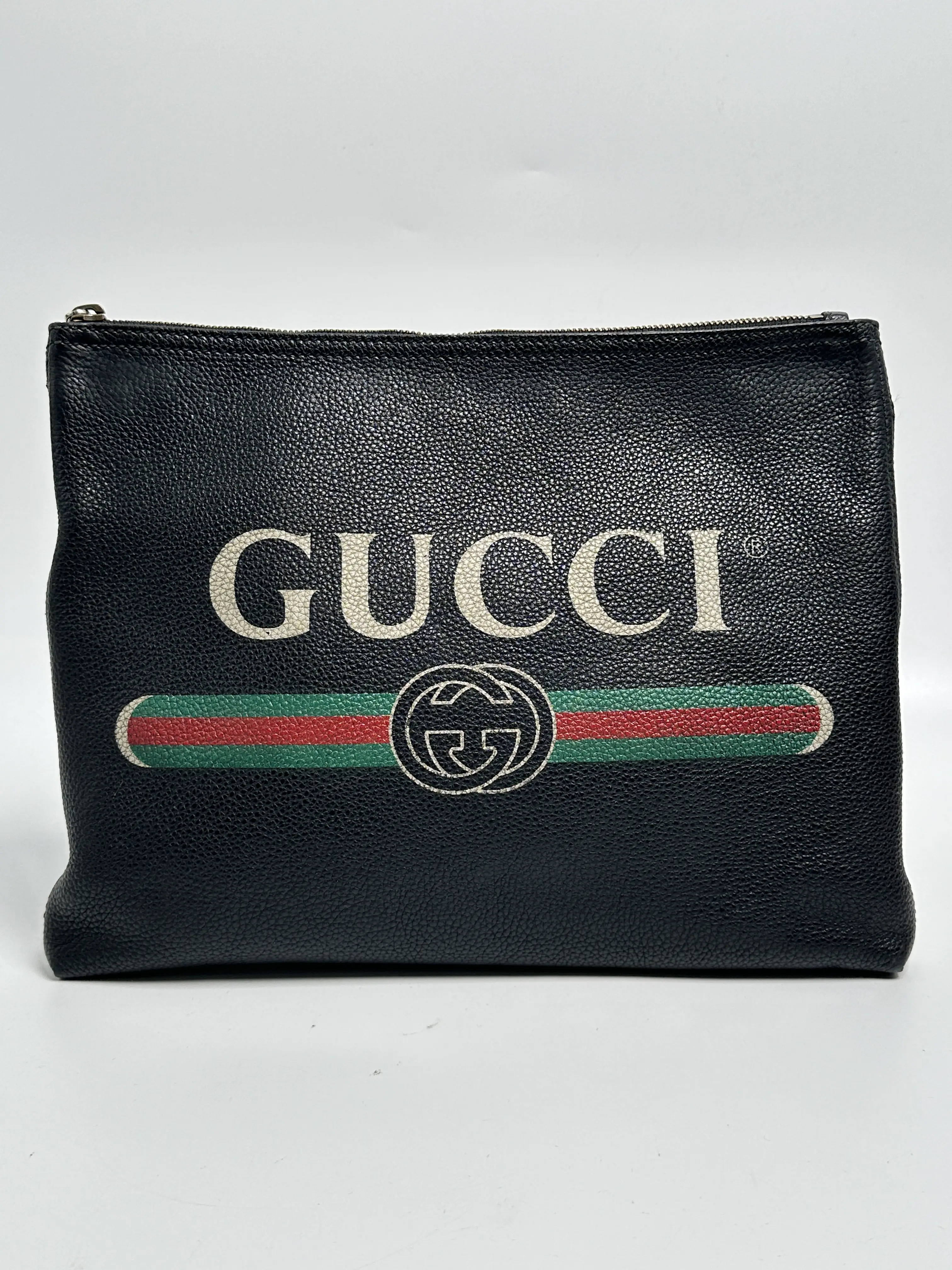 Pre-owned GUCCI leather Clutches & Wristlets Logo Print Zip Pouch / Document Clutch / Portfolio Bag JA627GG