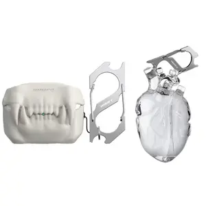 Creative Tiger's Teeth Shaped Earphone Case with Metal Hanging Buckle & Heart Shaped Design Earphone Case with Fastener Set, Anti-drop Earphone Protective Cover, Earphone Accessories for AirPods Pro Pro2