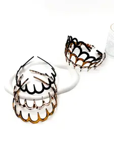 6 Piece Set Wave Hairbands with Teeth, Elevates Hair Top Without Tension, Perfect for Halloween & Christmas Parties, Photoshoots & Gifts