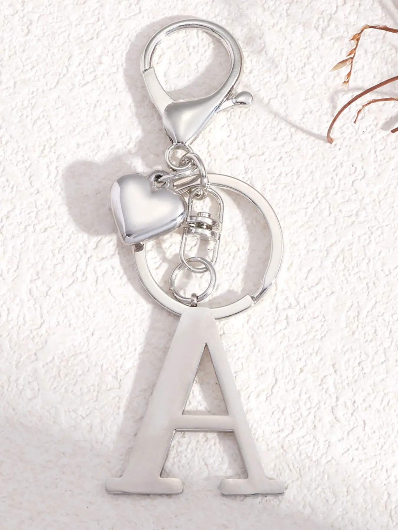 Silver Color Heart-Shaped Letter Keychain, Cute Initial Accessory for Ladies & Girls, Perfect for Wallets, Bags, Backpacks, Trendy Cute Stainless Steel Keychain