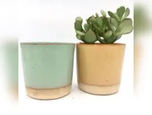 Handmade Ceramic Pot/Planter - Two Sizes two colors