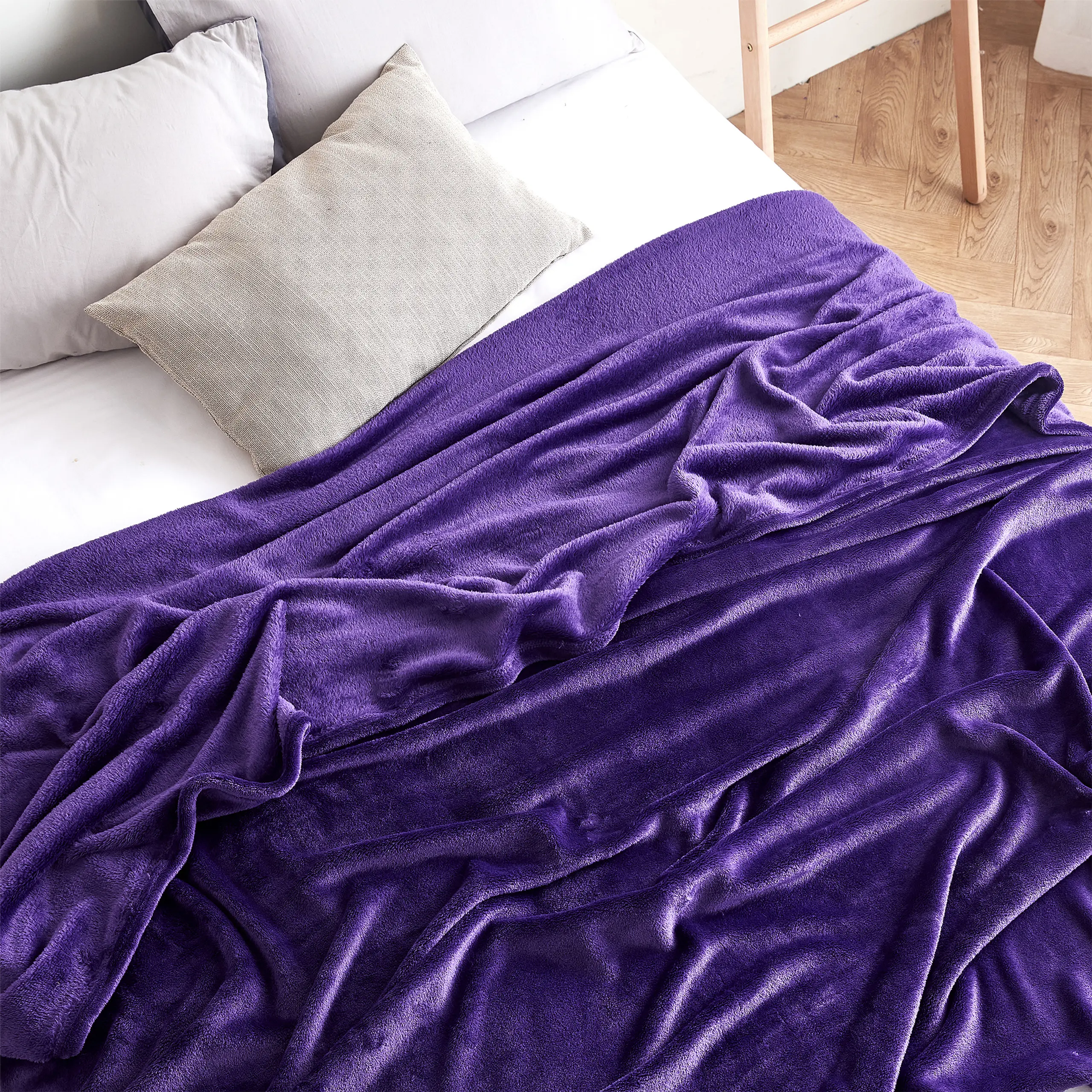 Coma Inducer - Me Sooo Comfy Twin XL Blanket - Purple Reign