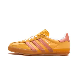 Gazelle Indoor WMNS "Semi Spark Clay" IE2959