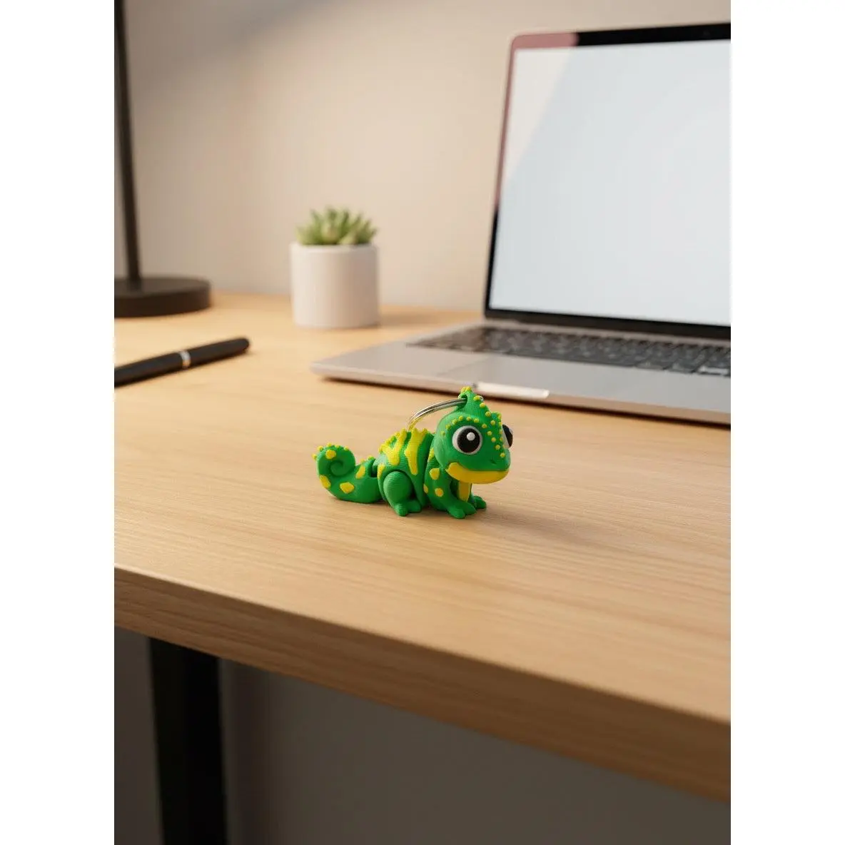 Flexi Chameleon Keychain Movable Head Articulated Reptile Charm Cute Animal Lover Gift Bag Accessory