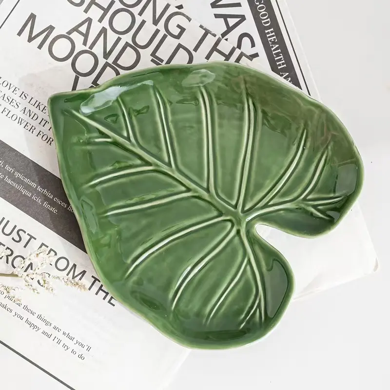 Ceramic Leaf Spoon Rest for Stove Top and Kitchen Counter Green Utensil Holder for Spoons Ladles and Spatulas Bowl Tableware Decorative Kitchen Accent