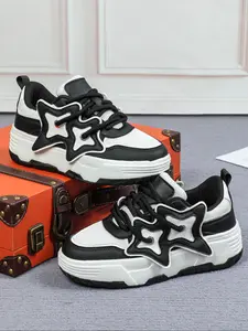 Men's Fashionable Star Patched Lace Up Low Top Skate Shoes, Casual Comfortable Breathable Sneakers, Male All-match Round Toe Shoes for Daily Wear