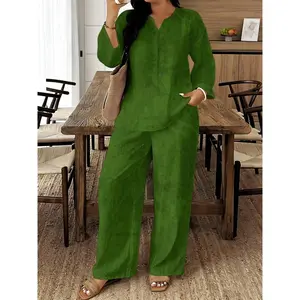 Ciel Fashion Plus Size V-Neck Half Sleeve Top & Wide Leg Pants Two-Piece Set For Mature Women, Emerald Green Solid Color Texture Print, Loose Breathable Outfit, Comfortable Versatile Wear For Spring/Summer Travel & Home