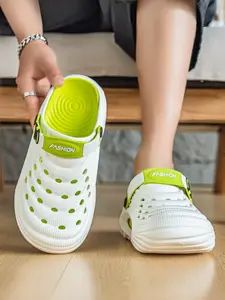 Color-blocked unisex clogs, breathable, odor-free, non-slip and wear-resistant EVA beach shoes, outdoor versatile closed-toe slides with comfy fit, Beach Slippers