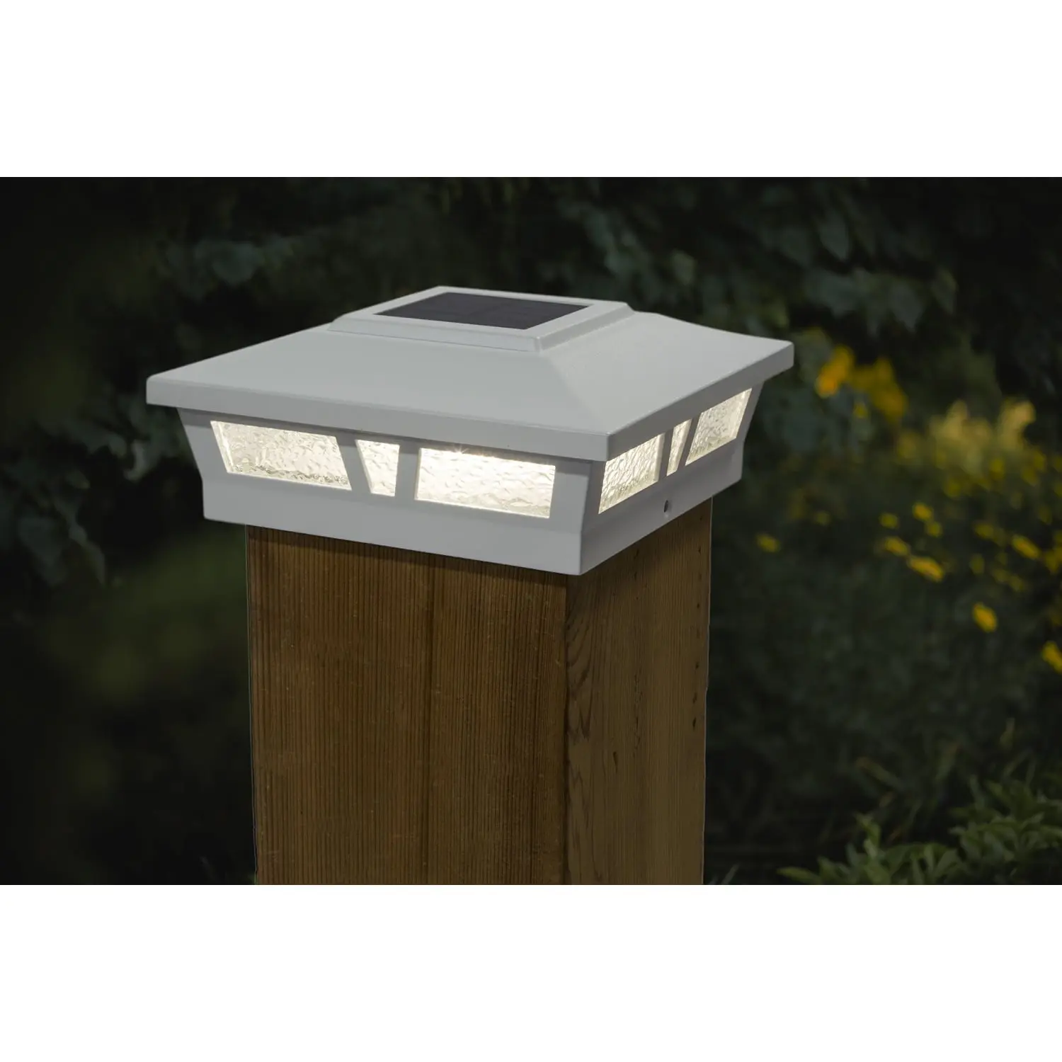 Classy Caps Manufacturing SLX772W Solar Powered 6x6 in. Aluminum Oxford Post Cap, Warm White LED, Glass, Battery-Operated Outdoor Furniture Accessory