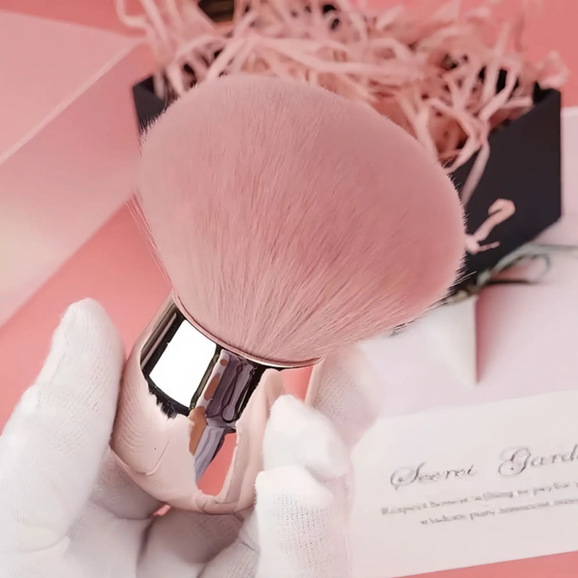 Fluffy Mushroom Head Makeup Brush - Soft Non-Powder-Absorbing Style, Multi-Use for Blush, Loose Powder & Foundation, Ideal Birthday & Holiday Gift for Friends & Girlfriends