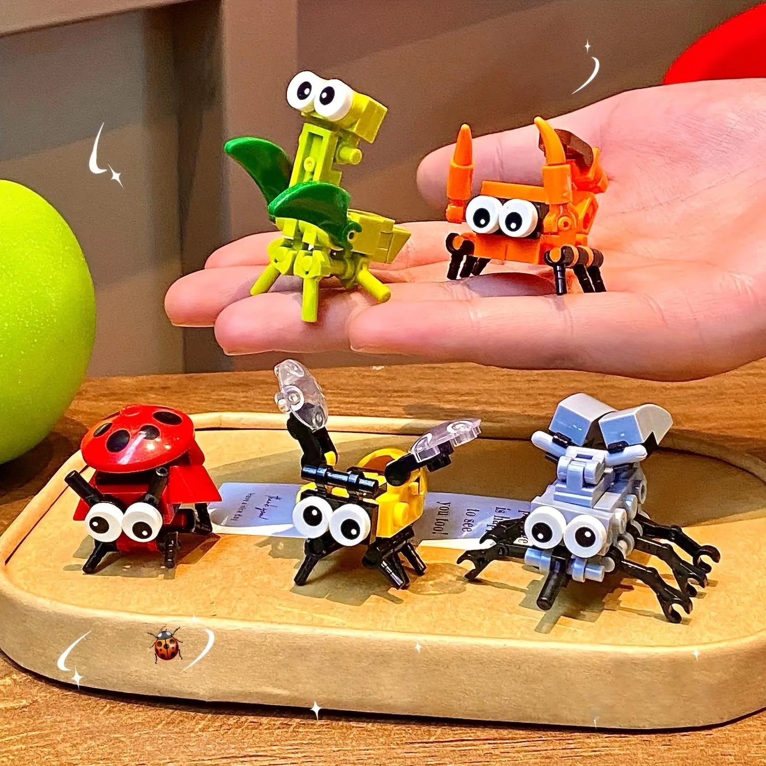 12pcs Unisex Mini Insect Kingdom Building Blocks Set - STEM Educational Animals & Nature Bricks & Parts Kit with Ladybug, Beetle, Grasshopper, Ant, Bee, Fly Models - DIY Assembly Toy for Ages 3+, Birthday Gift, 3 - 4 Years, Twelve Insect Kingdom Building