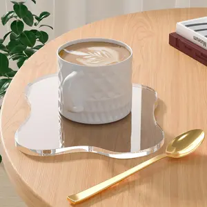 Acrylic coasters, irregular decorative coasters, clear cloud-shaped coffee coasters, perfect for tabletop protection and accessory display.