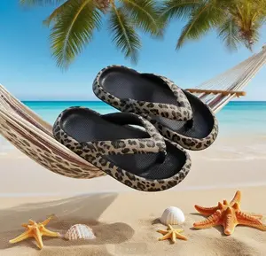 New Summer Casual Vacation Flip Flops Thick Sole Non-Slip Indoor Home Slippers Leopard Print Trendy Beach Sandals Plastic Shoes Women Footwear slippers women Black