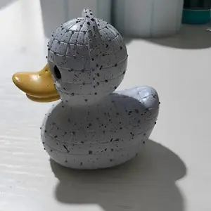 1Count Demon Duck Horror Movie Statue - Menacing Gothic duck with Sharp Teeth & Pin Cushion Head - Creepy Tablep Decor, Resin Collectible Figure for Horror Parties, Home, Office, or Haunted - No Electricity Needed - Ideal for Horror Fans - Quirky Party De