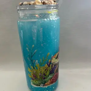 Snow Globe Tumbler with Vibrant Underwater Scene and Seashell Lid for Unique Decor