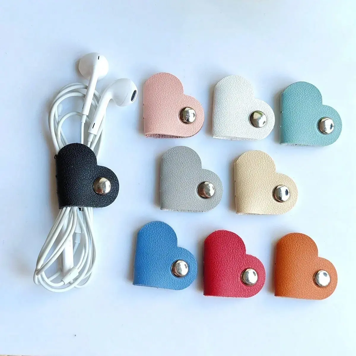 6-piece heart-shaped cable storage box, earplug data cable protection cover, headphone cable hanging strap, cable organizer, leather headphone storage cover, storage strap suitable for electronic product headphones and earplugs, USB data cable, etc.