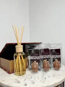 Hosley 230ml Clove Peppermint Diffuser Oil Gift Set in Red Storage Book Box