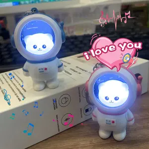 "iloveyou" Couple Astronaut Car Keychain Pendant Starry Sky Astronaut with Sunset Light for Women Men Heartwarming Gift