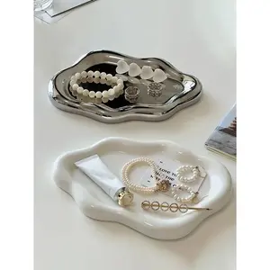 Simple Stylish Cloud Ceramic Jewelry Storage Tray Jewelry Earrings Display Desktop Ornaments Gifts for Friends