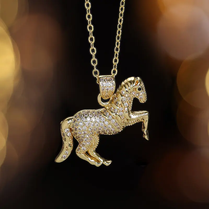 1pc Women's Horse Pendant - Golden-Toned Copper Horse Chain, Elegant Equestrian Jewelry Gift for Horse Lovers, Daily Wear & Party Necklace with Dainty Horse Charm|Mercedes Animal Pendant Necklace Men and Women Puck Fashion Trend Lucky Jewelry Gift