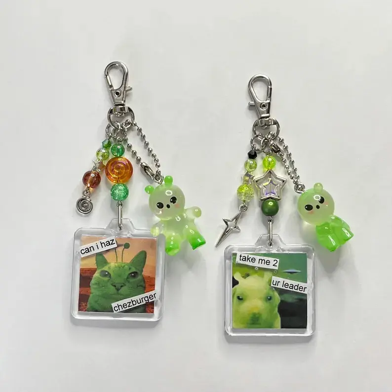 silly alien keychains silly alien keychains