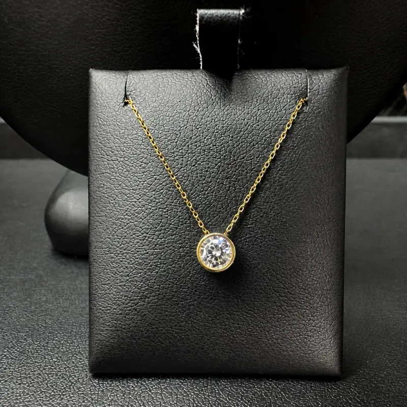 Elegant Gold Chain Necklace with Round Crystal Pendant for Women's Fashion Jewelry
