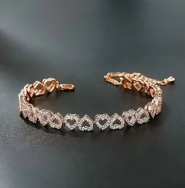 Rose Gold Hollow Heart Link Bracelet for Women, Sparkling Crystal Rhinestone Heart Tennis Bracelet, Adjustable Extension Chain Dainty Bracelet, Wedding Anniversary Birthday Jewelry Gift for Her