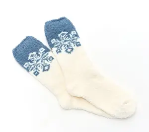 Barefoot Dreams CozyChice Snowflake Socks Barefoot Dreams CozyChice Snowflake Socks