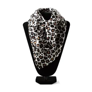 A0900697 Ariat Wild Rag - Leopard Print
