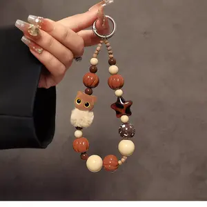 Autumn and Winter Brown Cartoon Cat Beaded Handheld Chain Wrist Short Lanyard Phone Case Car Keychain Bag Pendant