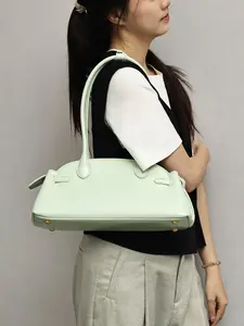 French Large Capacity Underarm Bag, 2026 Spring New Women's Vintage Handbag, High-End Crossbody Shoulder Bag, Leather Crossbody Bags, Commuter Bread Bag