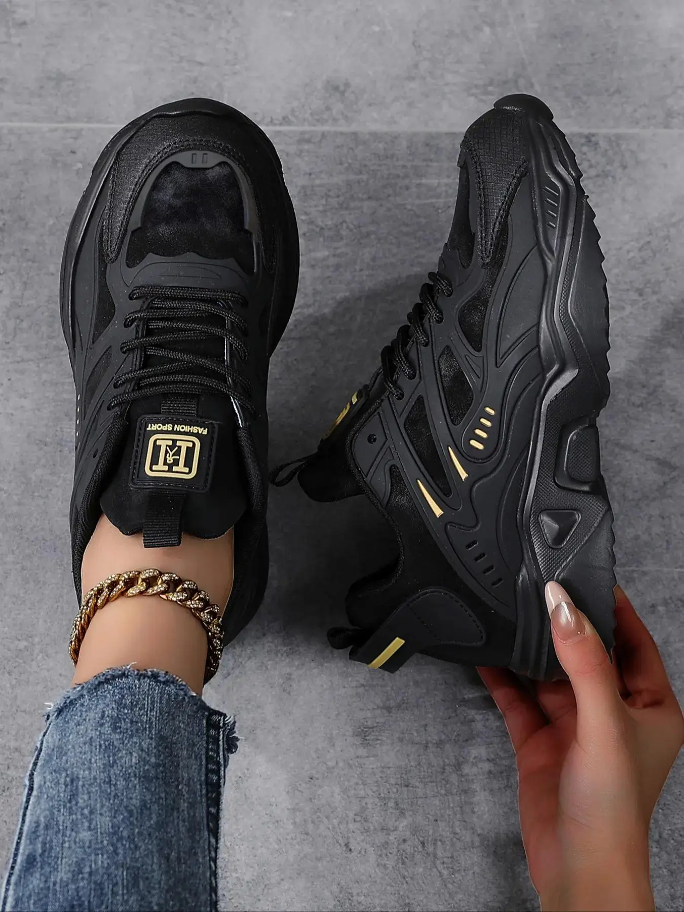 Women's Sporty Lace-Up Platform Chunky-Sole Sneakers - Casual, Comfortable, Breathable Shoes for Gym Training (Sports & Outdoor Footwear)