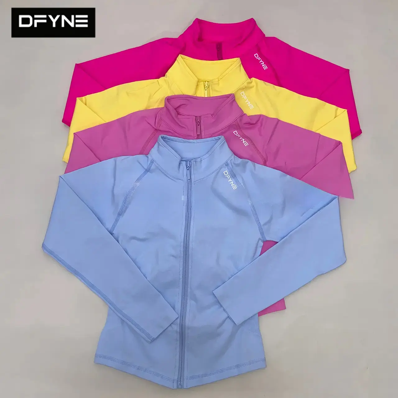 DFYNE Women’s Full Zip Workout Jacket Soft Stretch Slim Fit Curve Hugging Long Sleeve Athletic Top High Neck Gym Outerwear Lightweight Fitness Shirt for Running Yoga Pilates Training Activewear
