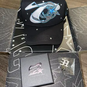 THIRTYONE HATS - ( T Star)