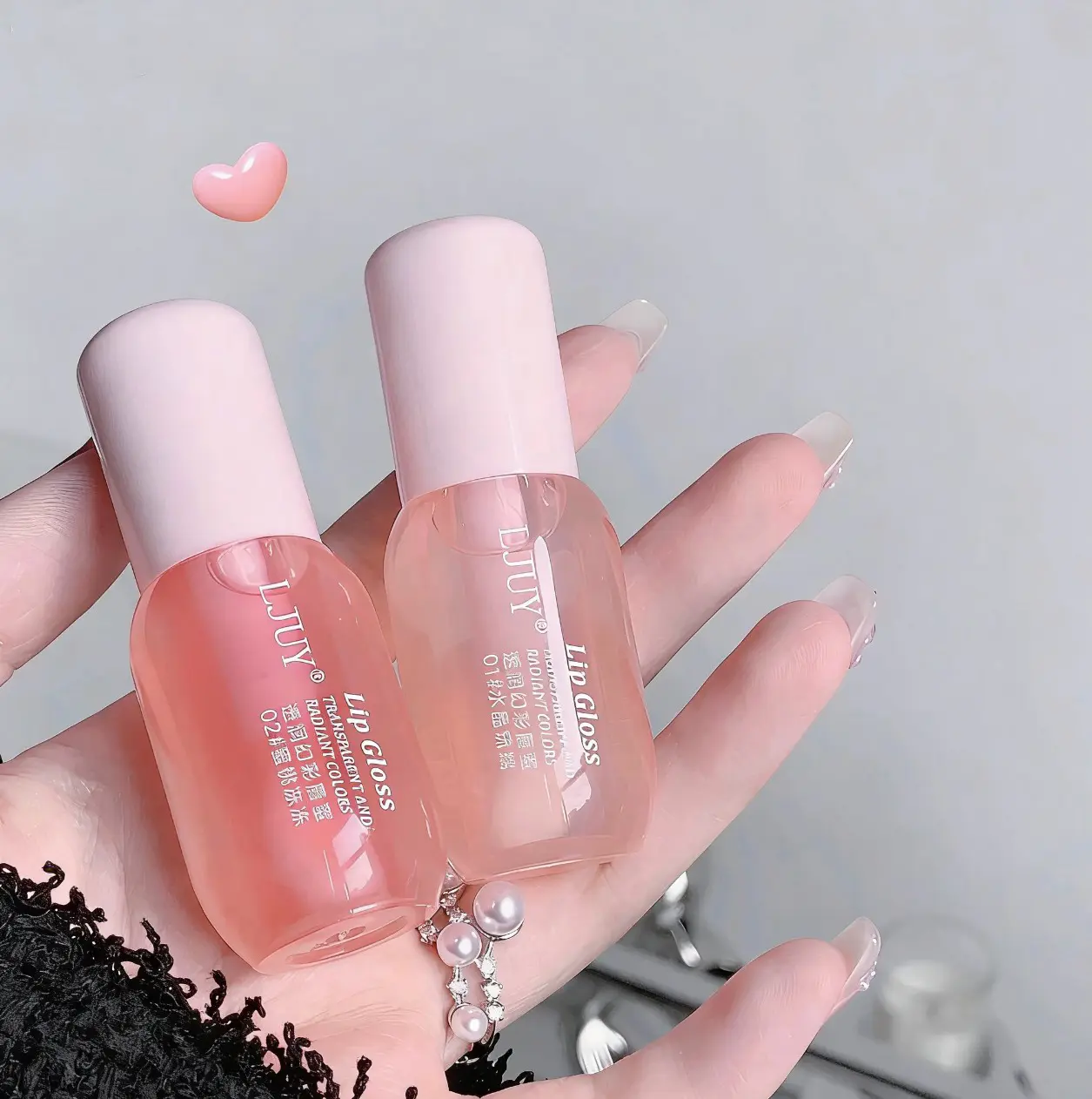 Lip Gloss Smooth Soft  Moisturizing Non-sticky Glossy Lip care product for Women Girls Daily Beauty Cosmetics