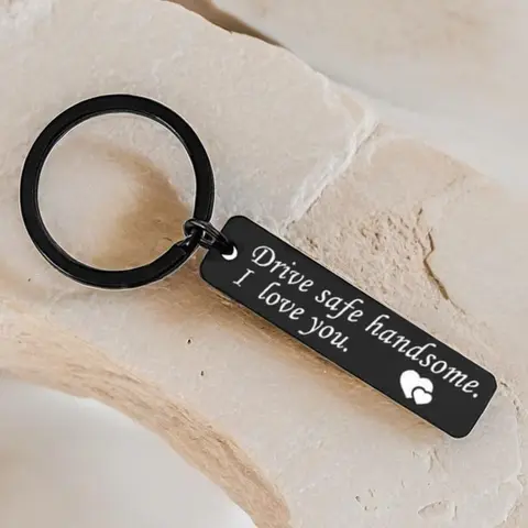 1pc Fashion Stainless Steel Letter Drive Safe I Love You Charm Keychain For Boyfriend Husband Christmas Valentine's Day Gift Black Color Casual